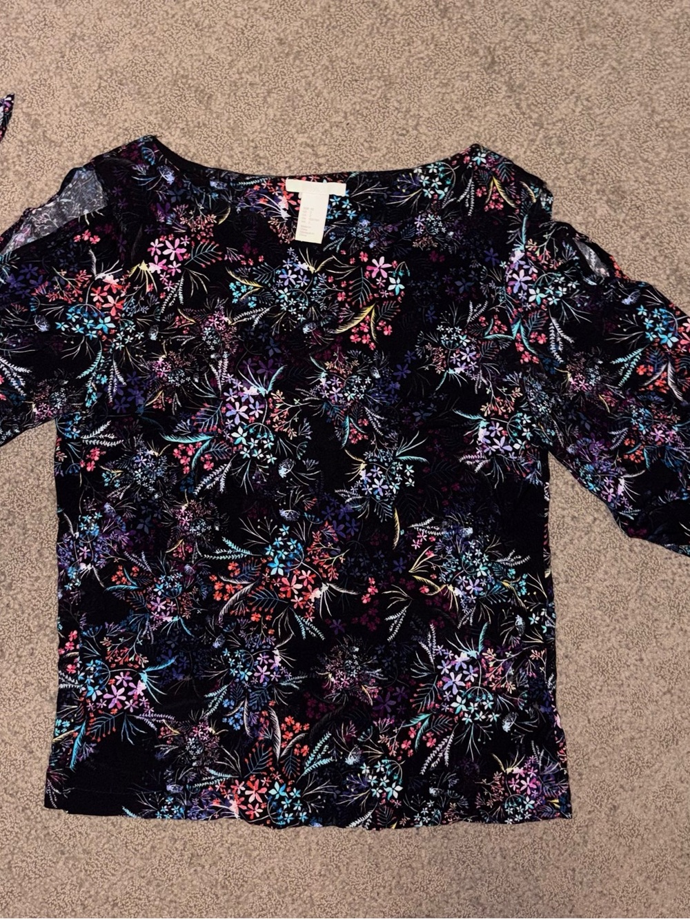 H&M Black Floral Cold-Shoulder Short Sleeve Top, Women’s Size 2.